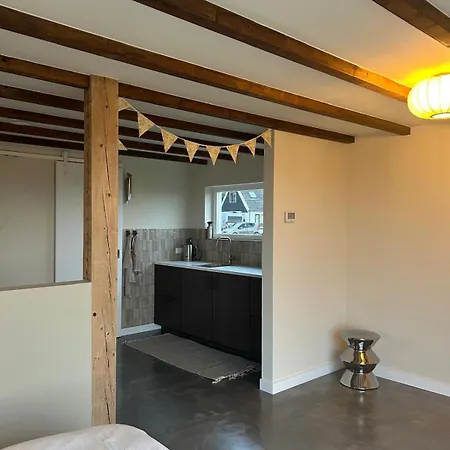 Bed & Breakfast Studio34 Hauwert