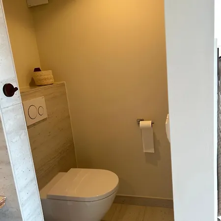 Bed & Breakfast Studio34